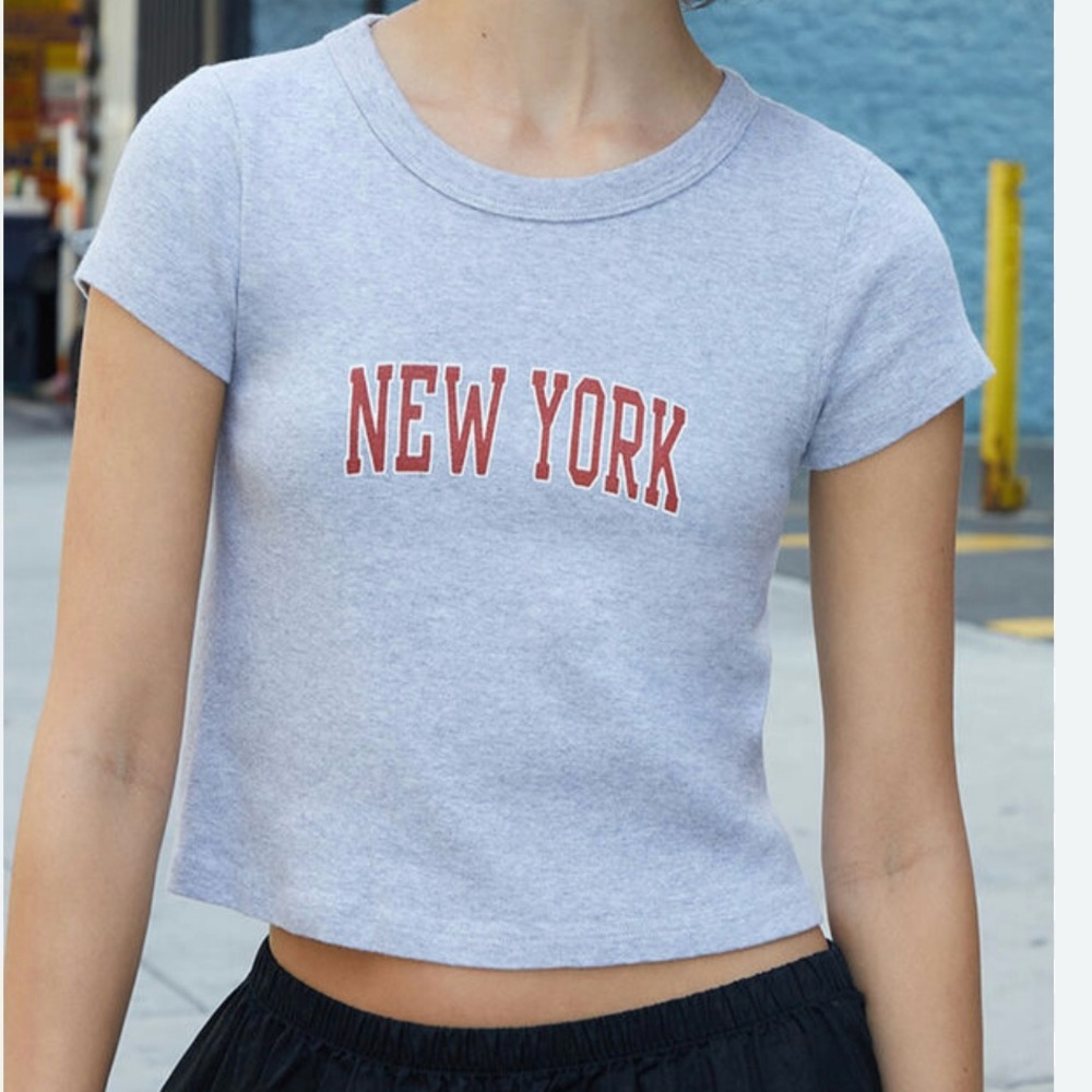 NWT Pacific Sunwear crop top says 1 size looks like a S
